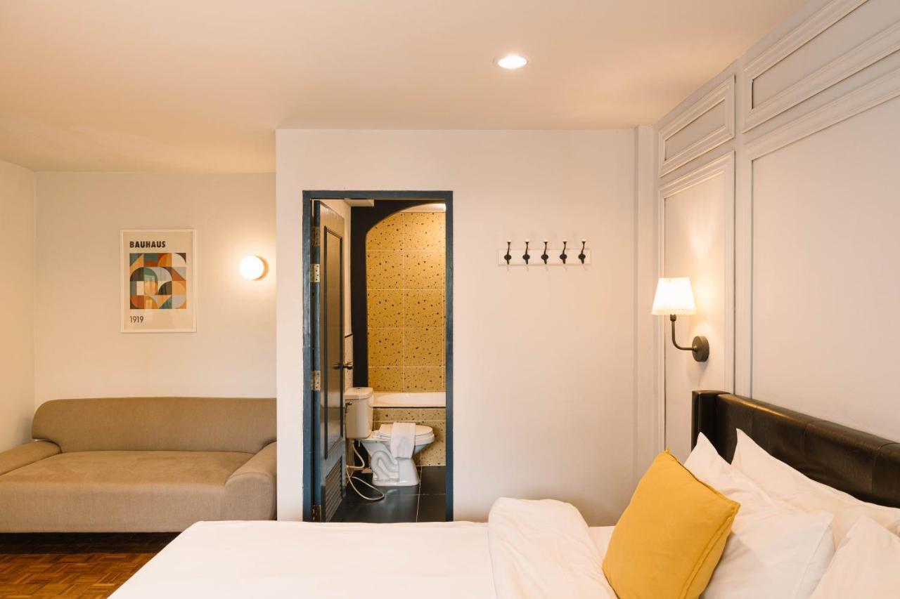 The Mellow Pillow Hotel @ Chiang Mai Gate Exterior photo